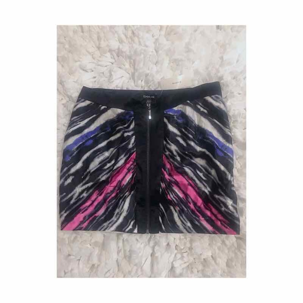 BEBE new size medium skirt